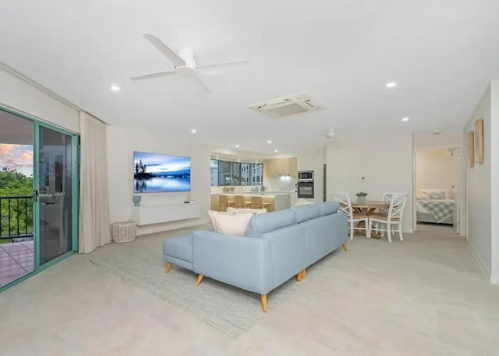 Beachfront Apartment The Strand